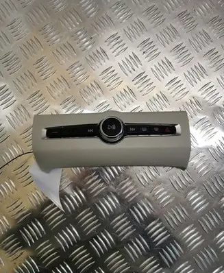 Volvo XC60 Head unit multimedia control P31398846 31398846