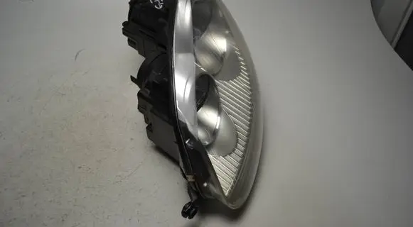 Volkswagen Golf V Headlight/headlamp 