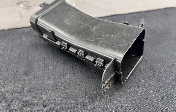 BMW 3 G20 G21 Brake cooling air channel/duct 7422280