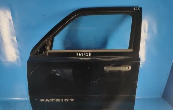 Jeep Patriot Front door 68079391AD