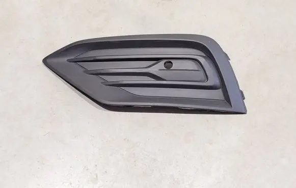 Volvo V60 Front bumper lower grill 31455513
