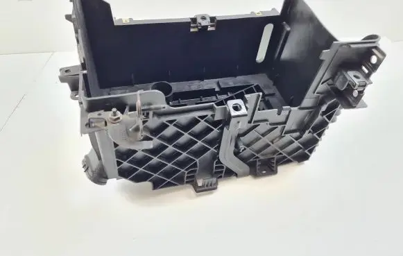 Battery box tray
