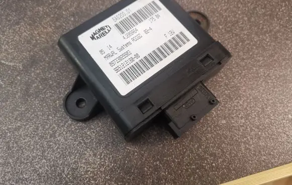 Peugeot 307 Fuel injection pump control unit/module 9651212180