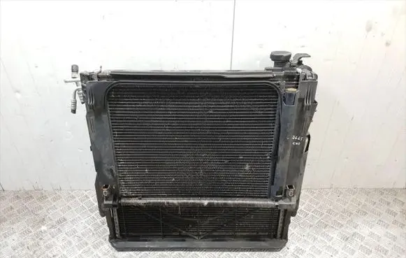 BMW X5 E53 Coolant radiator 2248724 6914216 7787040