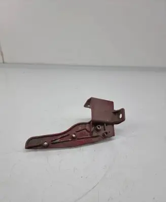 Jaguar F-Pace Fender mounting bracket HK8316290BC