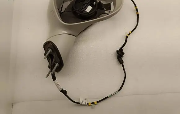 Chrysler Pacifica Front door wing mirror part 5RM14PW2AD 805432 805410