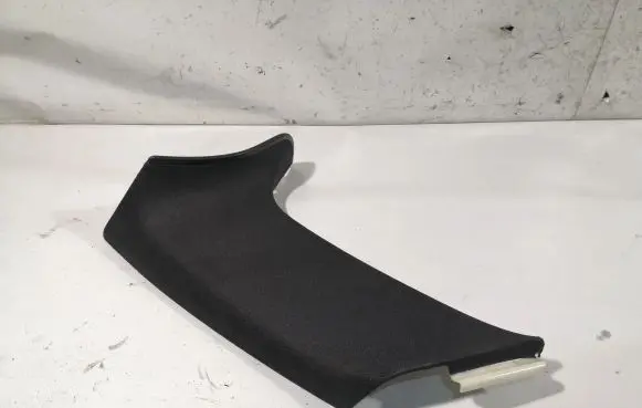 Mercedes-Benz C W204 (C) pillar trim A2046901625
