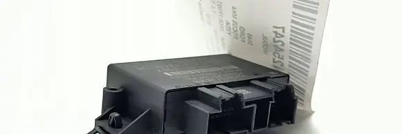 Ford Focus Central body control module KU5T-15K866-CH