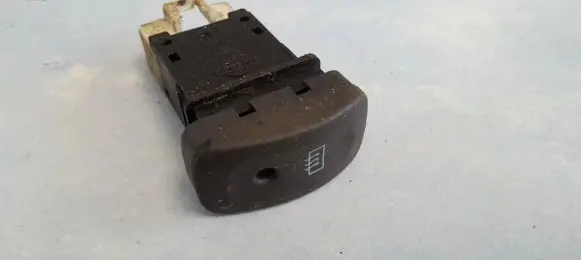 Nissan Micra Windscreen/window heater switch