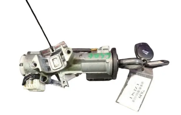 Suzuki Swift I Ignition lock