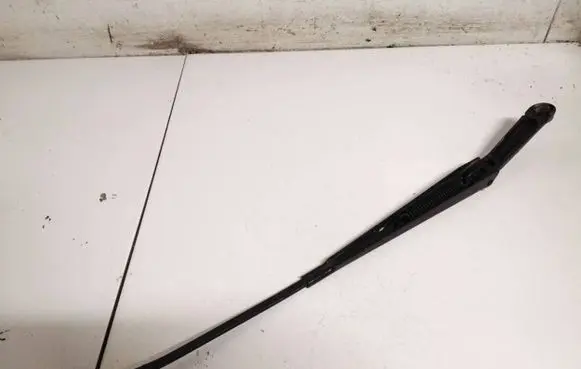 Opel Zafira A Front wiper blade arm 90582557