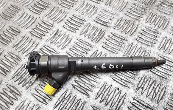 Nissan X-Trail T32 Fuel injector 0445110546