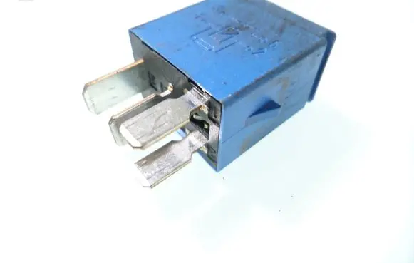 Nissan Almera Tino Other relay 252309F920