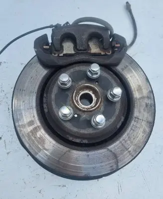 Toyota RAV 4 (XA50) Front wheel hub spindle knuckle