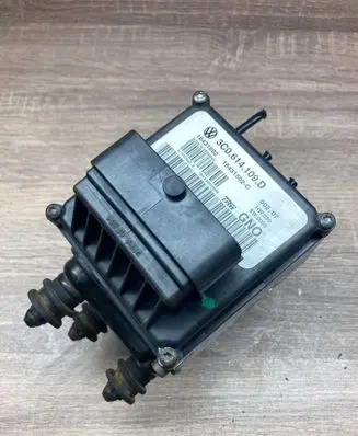 Volkswagen PASSAT B6 ABS Pump 3C0614109D 16431602 16431502C