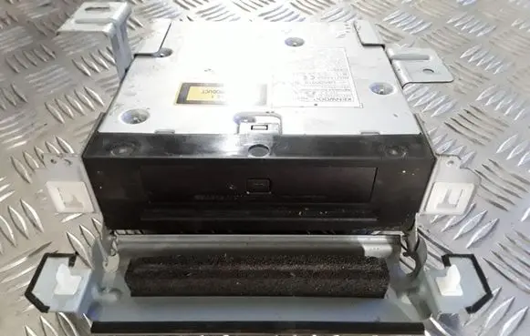 Subaru B9 Tribeca Navigation unit CD/DVD player FVZ001EF2 Y34193271 86271XA02A