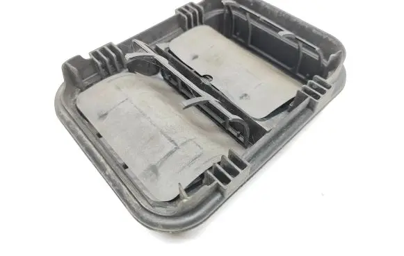 Renault Trafic III (X82) Quarter panel pressure vent 93862182