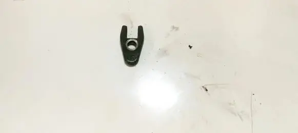 Volvo S40, V40 Fuel Injector clamp holder