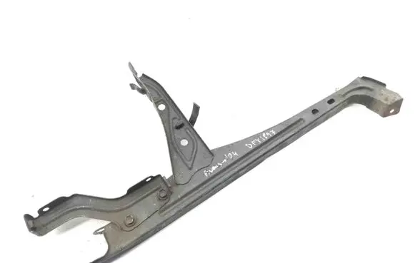 Toyota Avensis T250 Radiator support slam panel