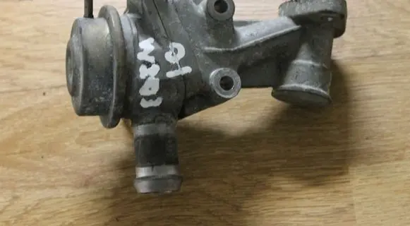 Mercedes-Benz C W203 EGR valve 0021406260
