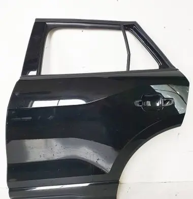 Audi Q2 - Rear door