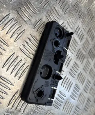 Volvo XC90 Fender mounting bracket 31378134