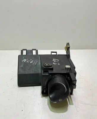 Mercedes-Benz E W210 Light switch 2105450104