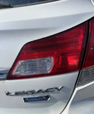 Subaru Legacy Tailgate rear/tail lights 13220072