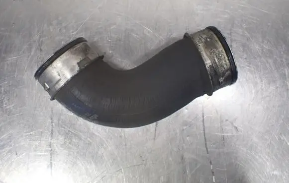 Mercedes-Benz E W211 Intercooler hose/pipe A2115284782