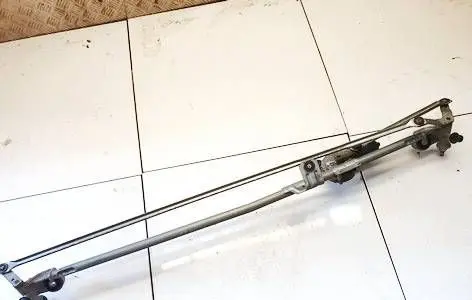 Opel Zafira B Front wiper linkage and motor