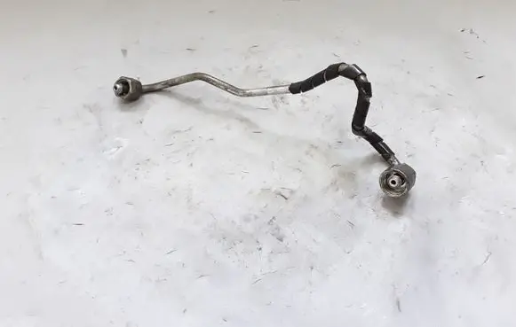 Jaguar XF Fuel injector supply line/pipe 9X2Q9F911ED