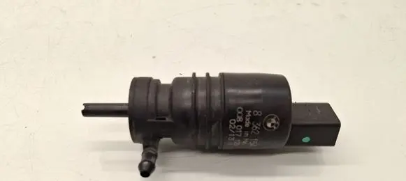 BMW X3 F25 Windscreen/windshield washer pump 8362154
