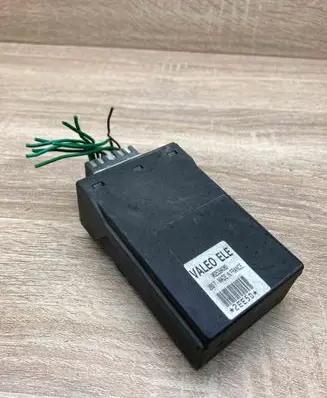 Peugeot Partner Door central lock control unit/module 9625394080 WithPlug