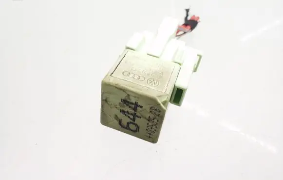 Audi A8 S8 D4 4H Other relay 4H0951253