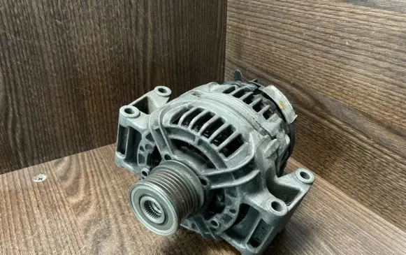 Mercedes-Benz Sprinter W906 Generator/alternator 0986047840