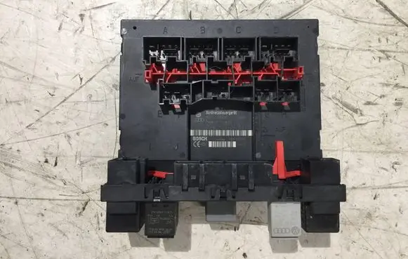 Volkswagen Touran I Comfort/convenience module 3C0937049
