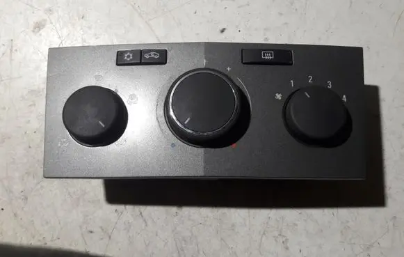 Opel Zafira B Climate control unit