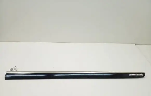 Mercedes-Benz GL X164 Front door trim (molding) A1646905262