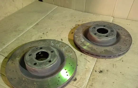 Mercedes-Benz S W221 Front brake disc