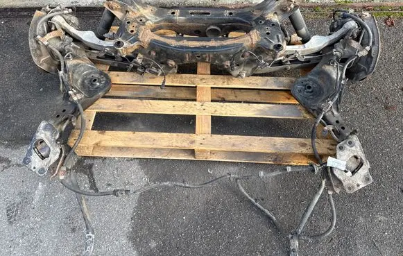 Nissan Qashqai Rear axle beam 