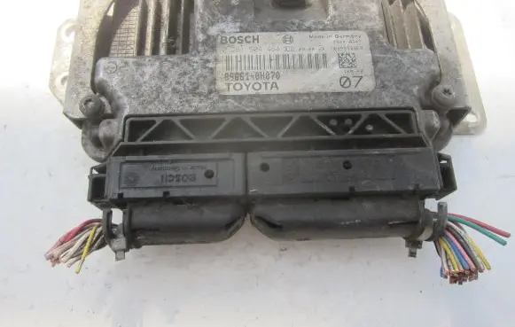 Peugeot 107 Engine control unit/module 896610H070 0261S04464