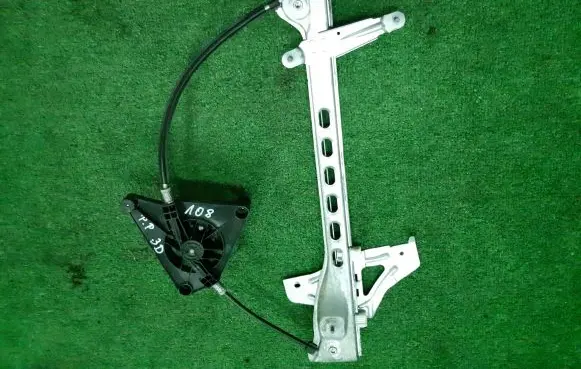 Peugeot 108 Front door electric window regulator 
