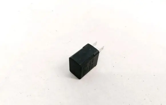 Alfa Romeo Mito Other relay 11130787E D272