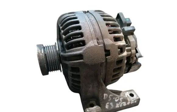 Volvo XC70 Generator/alternator 0124625024 30667788 0986047500
