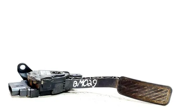 Ford B-MAX Accelerator throttle pedal 8V219F836AB 6PV00951720
