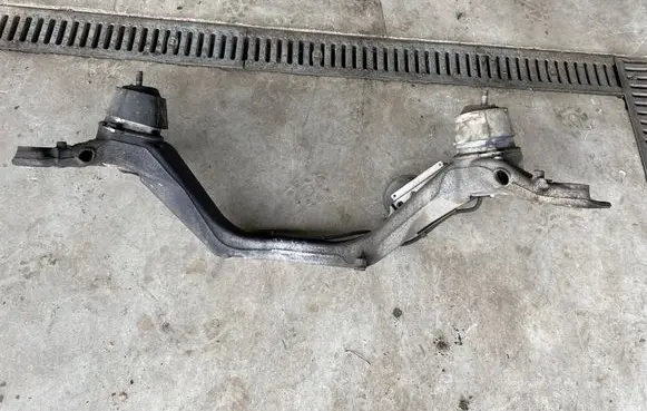 Audi Q7 4L Front subframe 7L8199207