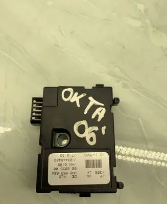 Skoda Octavia Mk2 (1Z) Steering angle sensor 1K0959654