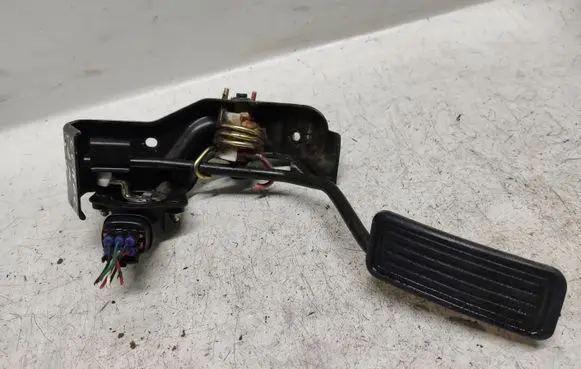 Toyota Corolla E120 E130 Accelerator throttle pedal