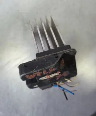 Volvo S70 V70 V70 XC Heater blower motor/fan resistor 9166694