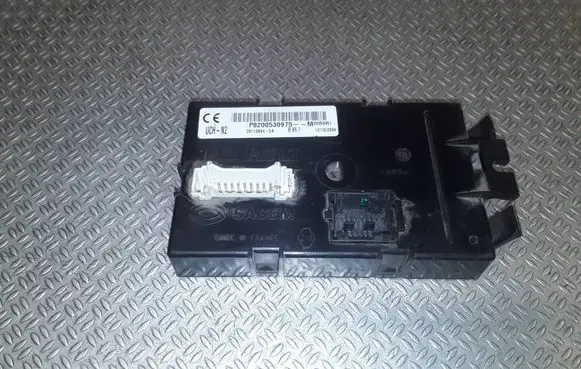 Renault Trafic II (X83) Comfort/convenience module P8200530975